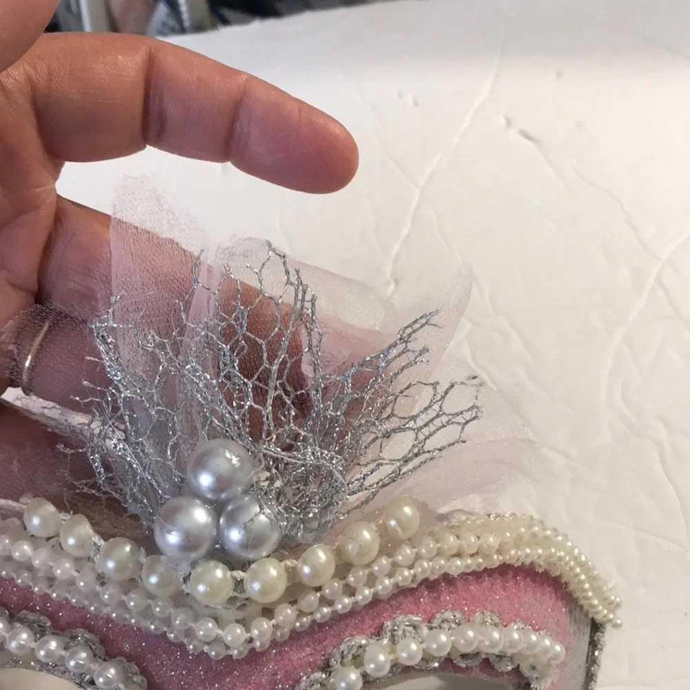 Women’s Glitter Mardi Gras Mask